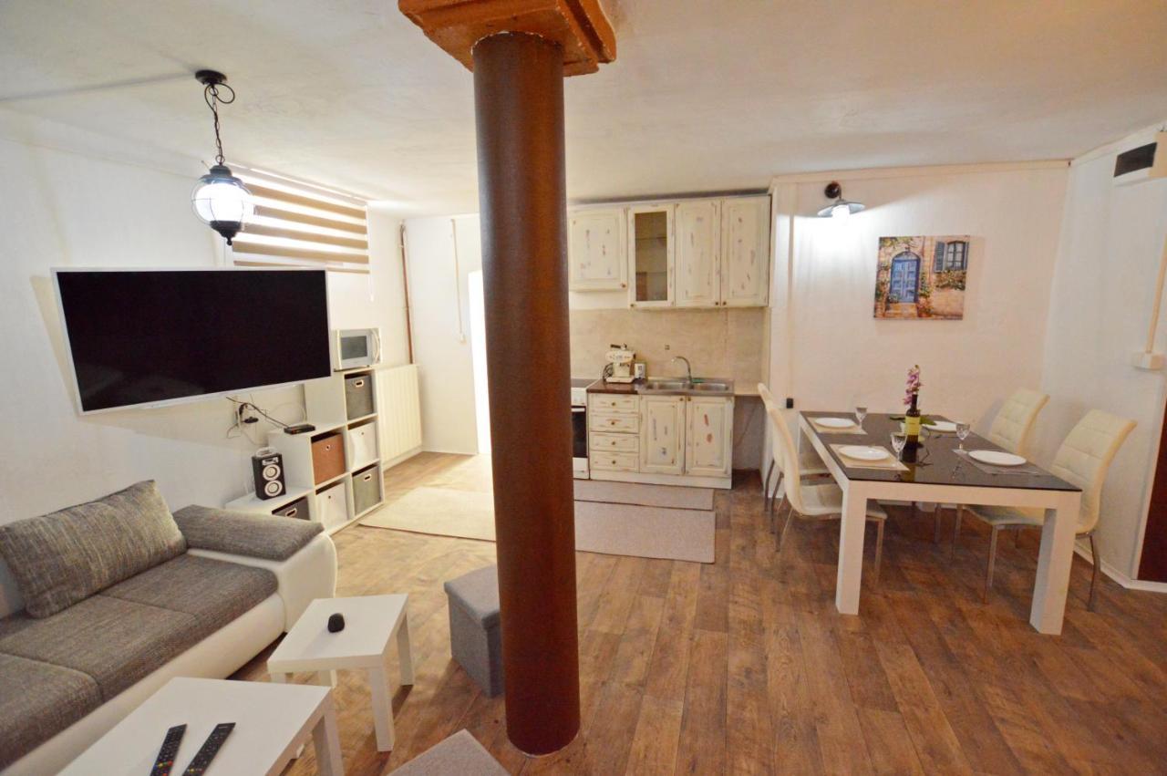 Haus Natura Jurdani Buitenkant foto