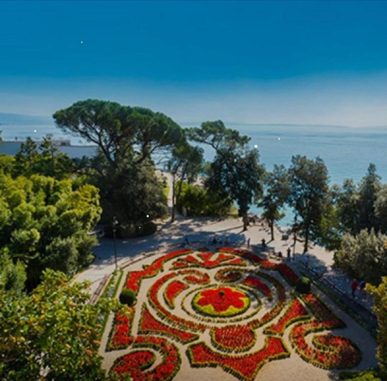 Haus Natura Jurdani Buitenkant foto