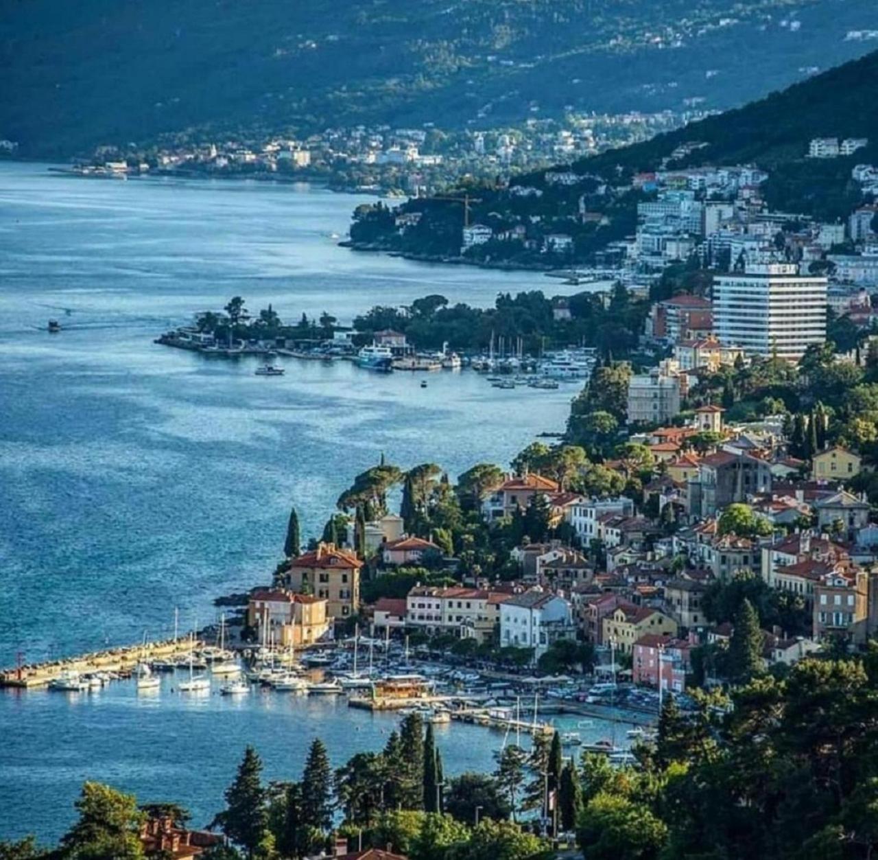 Haus Natura Jurdani Buitenkant foto